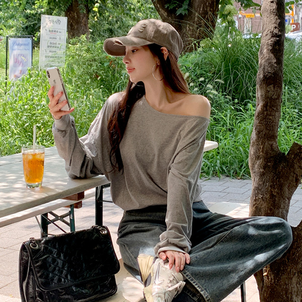 원숄더 반오프 맨투맨 데일리룩 긴팔 티셔츠 ts4701 - 상품 이미지