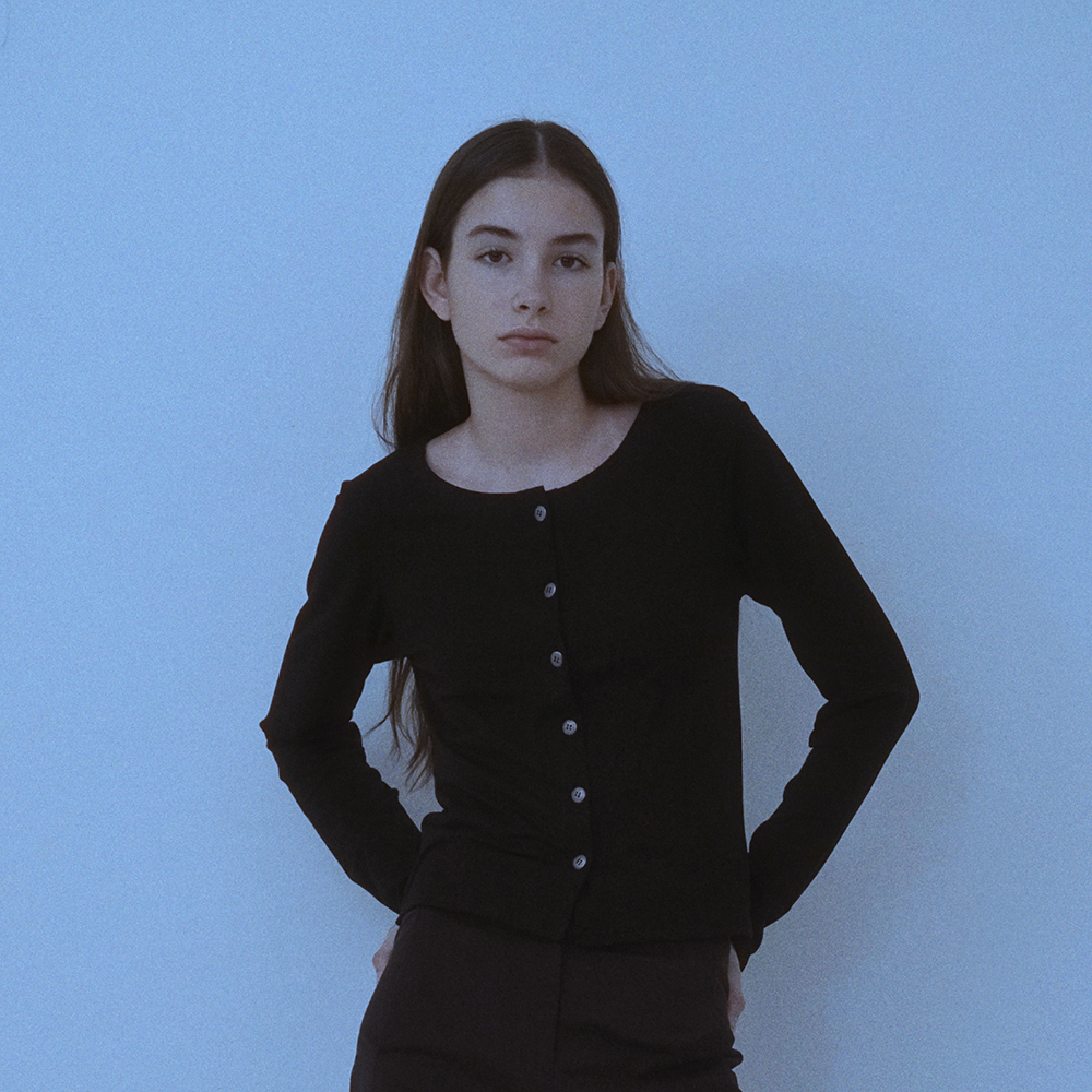 루드 메탈 버튼 디테일 블랙 가디건 여성용 슬림핏 3 사이즈