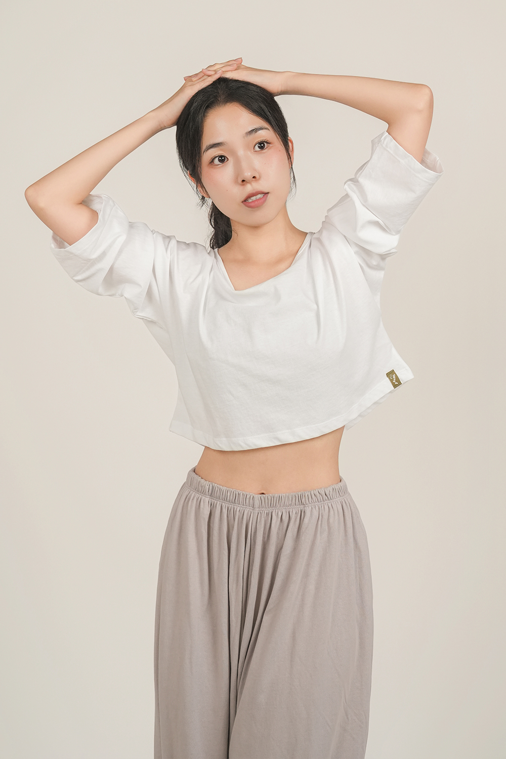 [에스라티] 쁘아 요가 커버업 티셔츠 오프숄더 크롭 티 요가복 필라테스 폴웨어 발레 상의 - 상세 이미지 2