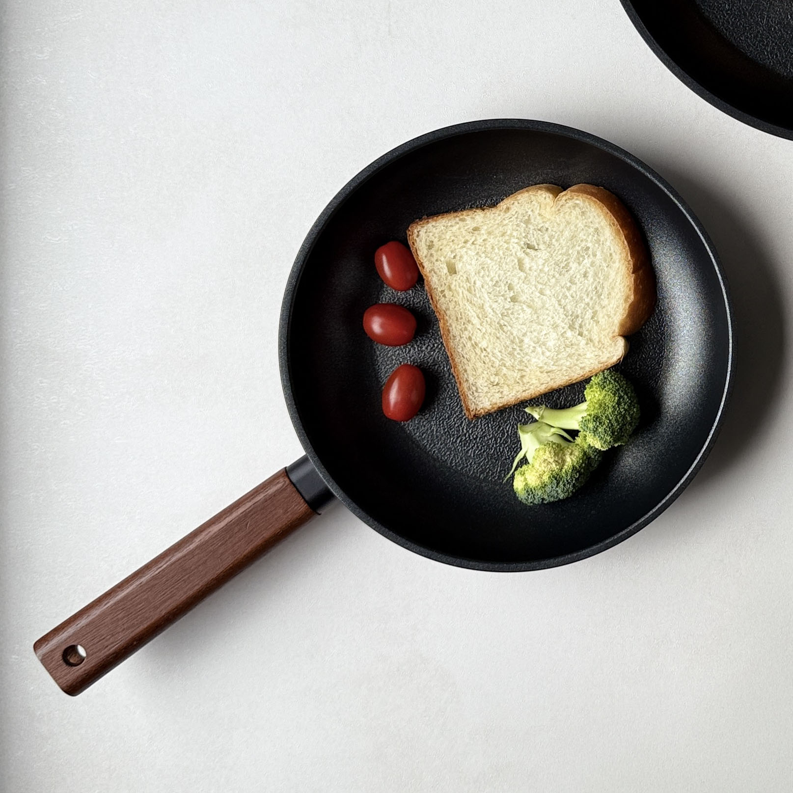 델라고 계란말이 프라이팬 에그팬 티타늄코팅 오일마스터 18cm