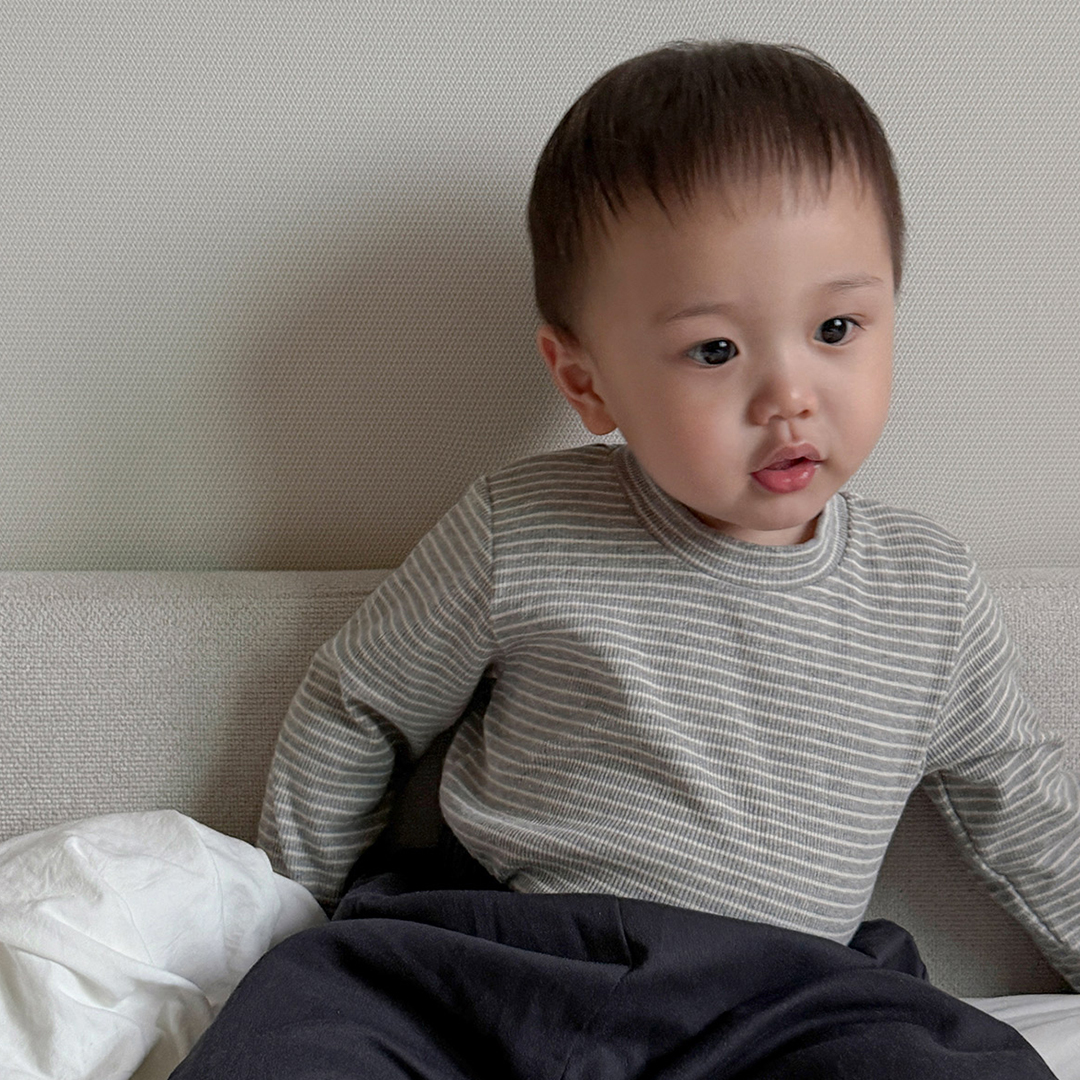 에센셜 라인 티셔츠 아기 긴팔 간절기 데일리룩 - 상세 이미지 4