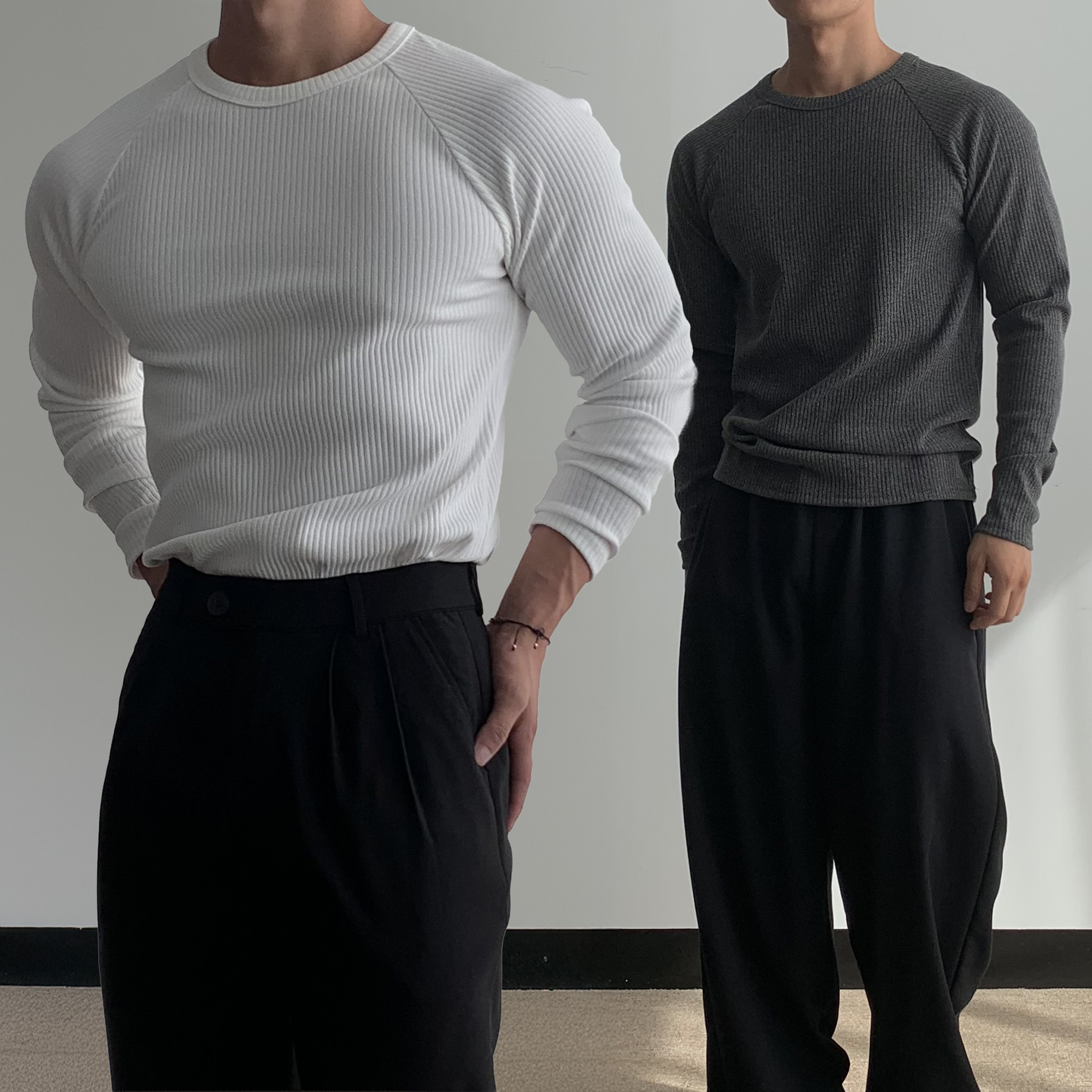 1+1 남성긴팔티셔츠 남자레이어드티 흰색면티 무지티 머슬핏긴팔 - 상품 이미지