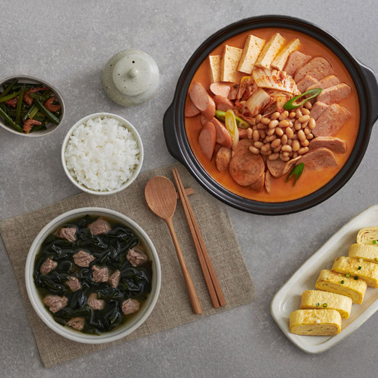 미정당 스팸 부대찌개 350g 5개 + 완도산 미역 소고기미역국 350g 5개 - 상품 이미지