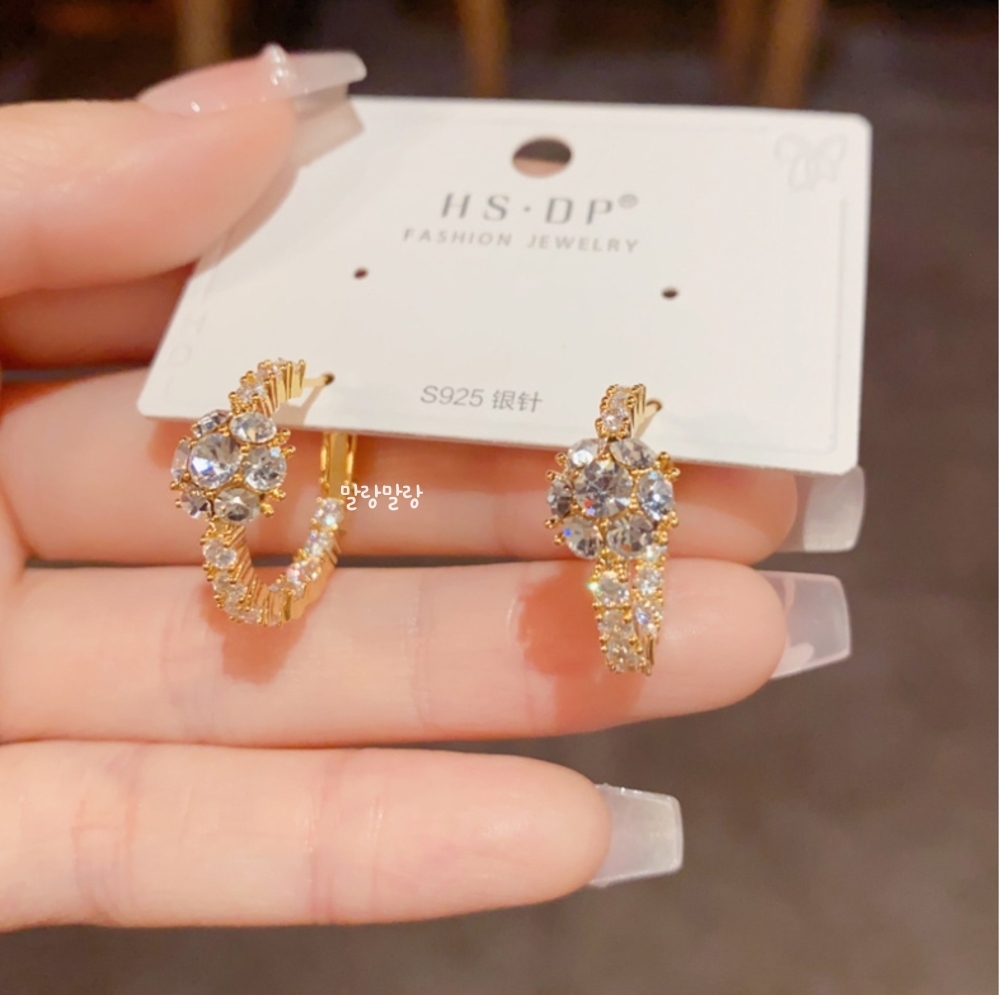 메리 골드 큐빅 꽃볼 14K 링귀걸이 후크링 - 상세 이미지 2