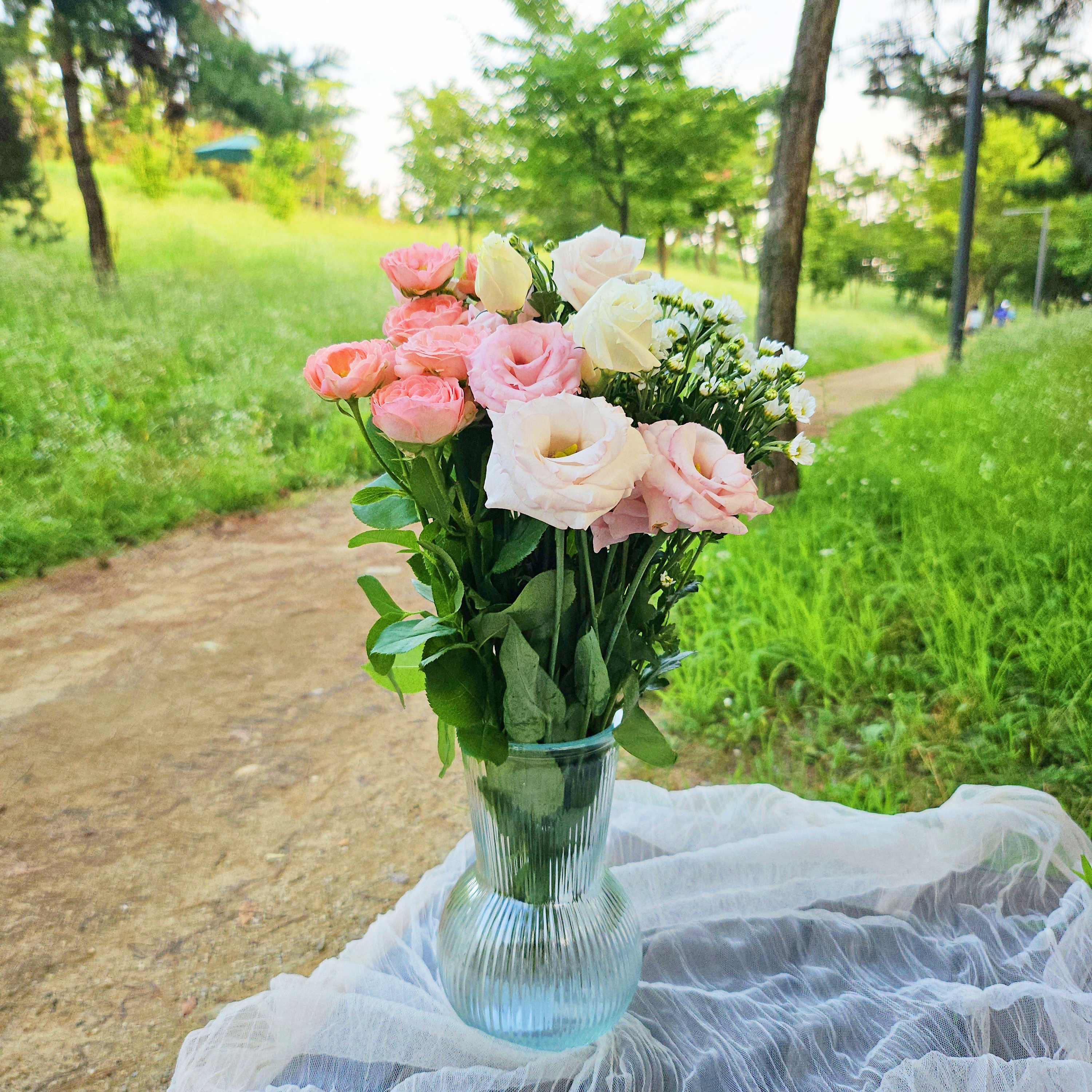 마음꽃히다 꽃만 담은 생화 꽃다발 두가지 세가지 구성 생일 기념일 꽃배달 - 상세 이미지 2