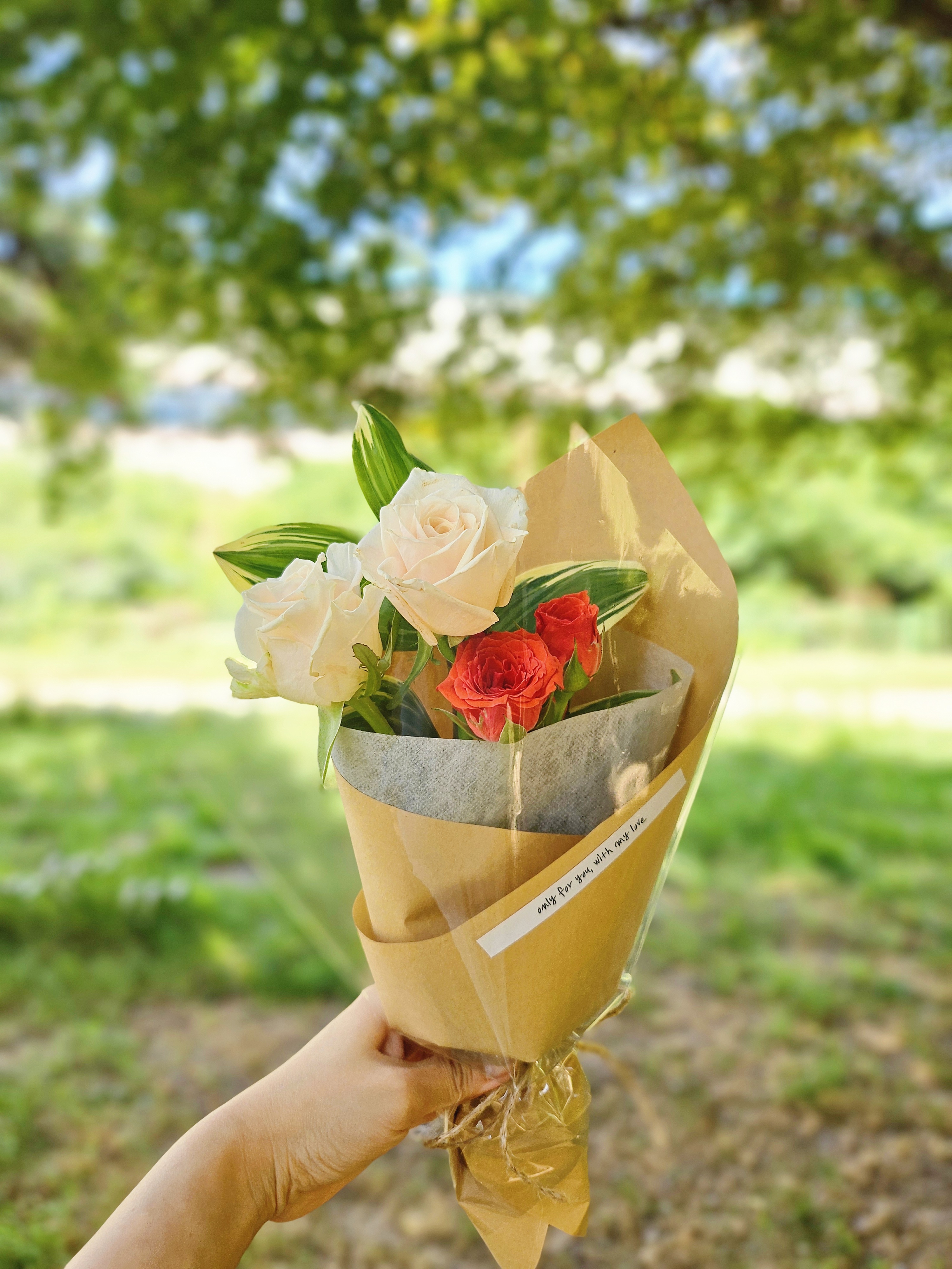 마음꽃히다 생화 꽃다발 크라프트지 포장 미니다발 양재꽃시장 생화택배 생일 - 메인 이미지