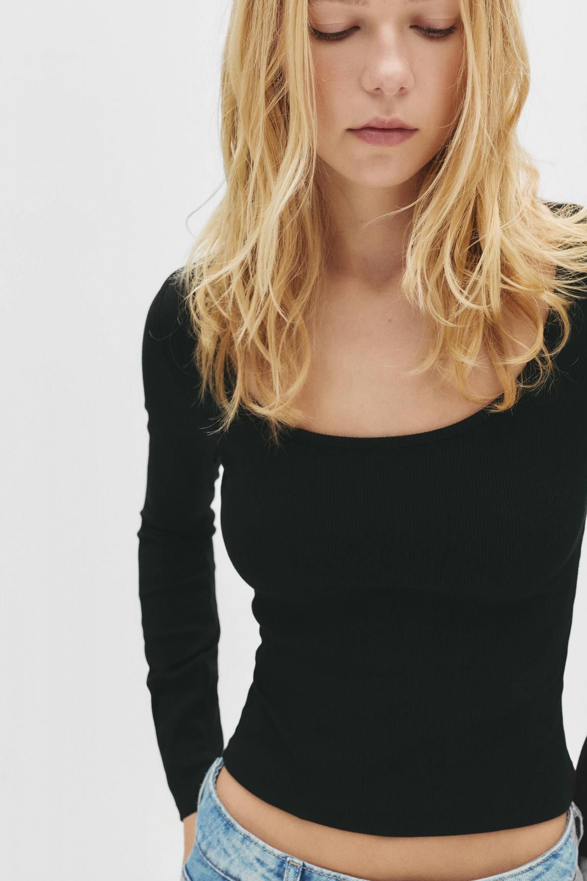 풀앤베어 블랙 슬림핏 골지 라운드넥 긴팔 티셔츠 7152/302 BLACK - 상세 이미지 4