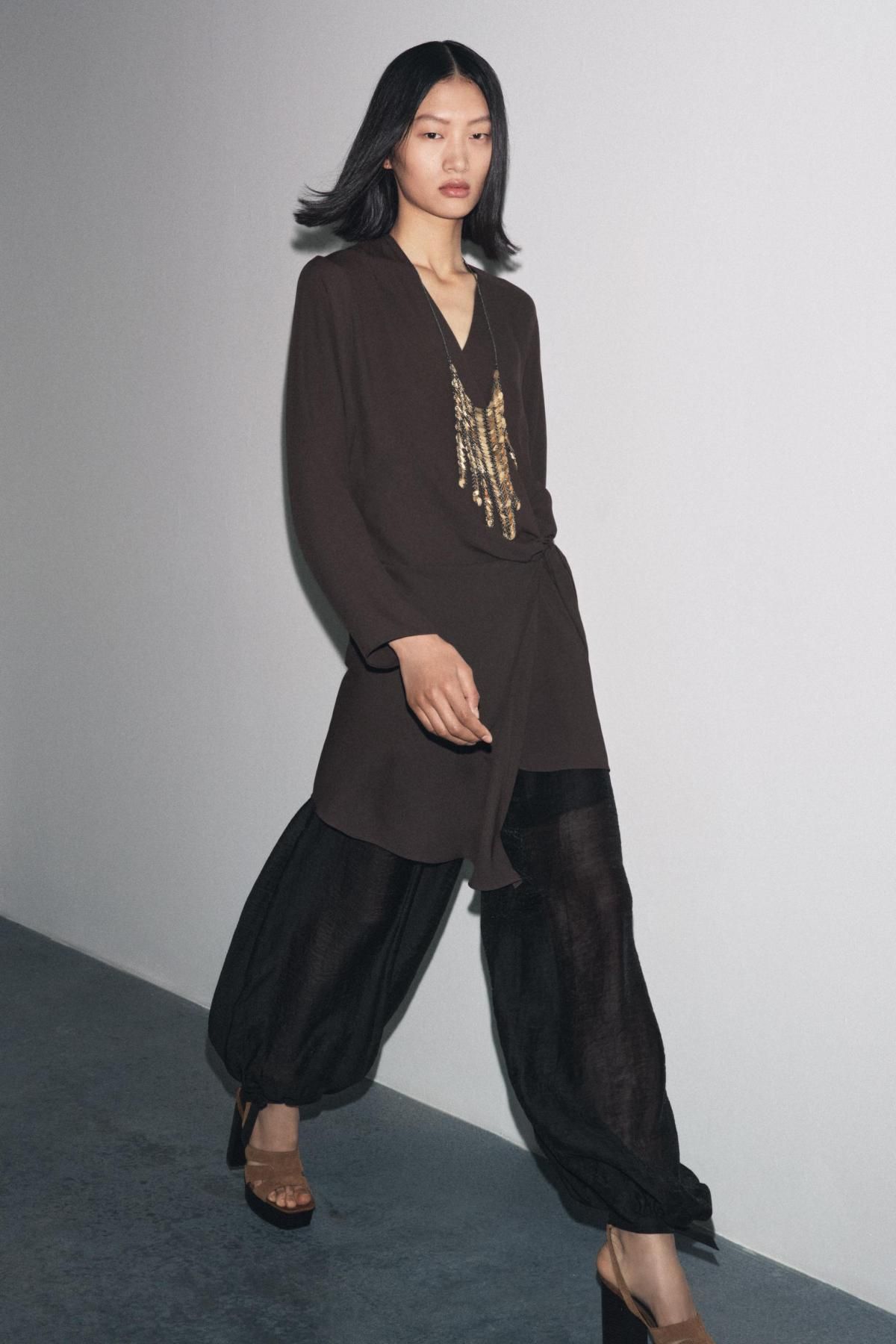 자라 모던 언밸런스 랩 블라우스 8657/201 DARK BROWN - 상세 이미지 2