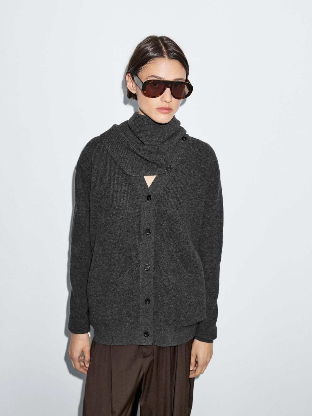마시모두띠 프리미엄 울 브이넥 스카프 가디건 5767/503 MEDIUM GREY - 메인 이미지
