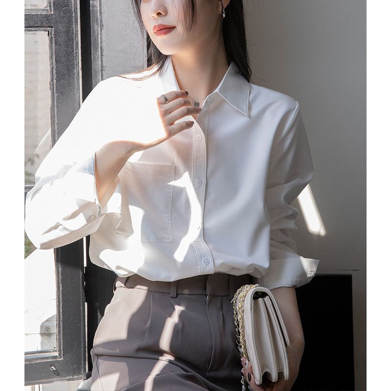 구김없는 여성 화이트 셔츠 베이직 스타일 오피스룩 데일리 정장 이너로 활용 가능한 통근복 레이어드 캐주얼 탑 셔츠 - 상세 이미지 2