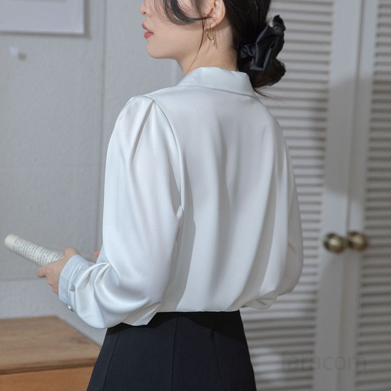 새틴 브이넥 블라우스 여성 긴팔 셔츠 봄 가을 오피스룩 출퇴근용 고급스러운 스타일 인터뷰 정장용 편안한 착용감 - 상세 이미지 4