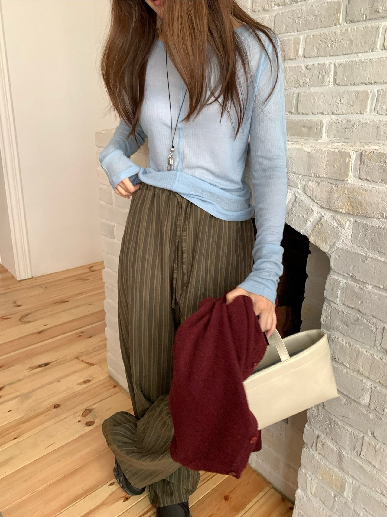 오버무드 울 70 텐셀 시스루 절개 슬림 레이어드 쭉티 컬러 기본 긴팔티 7color - 상세 이미지 3
