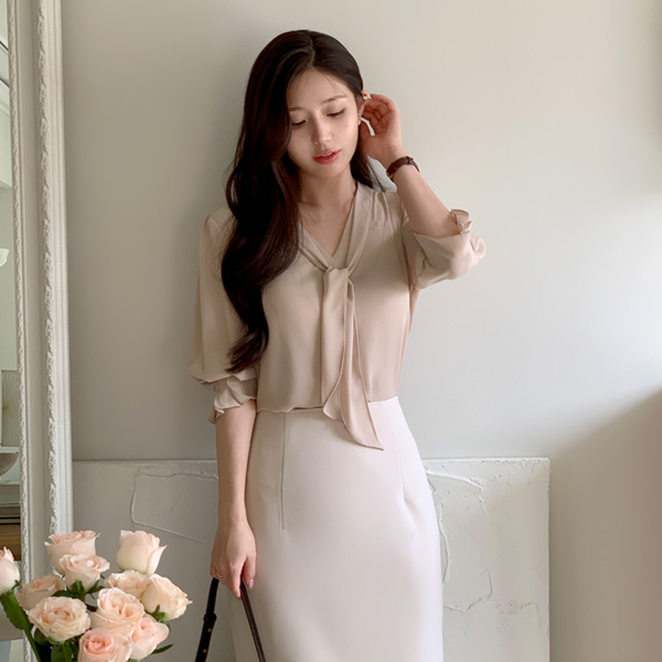 V넥 타이 블라우스 7부 소매 하객룩 오피스 여리핏 bs8402