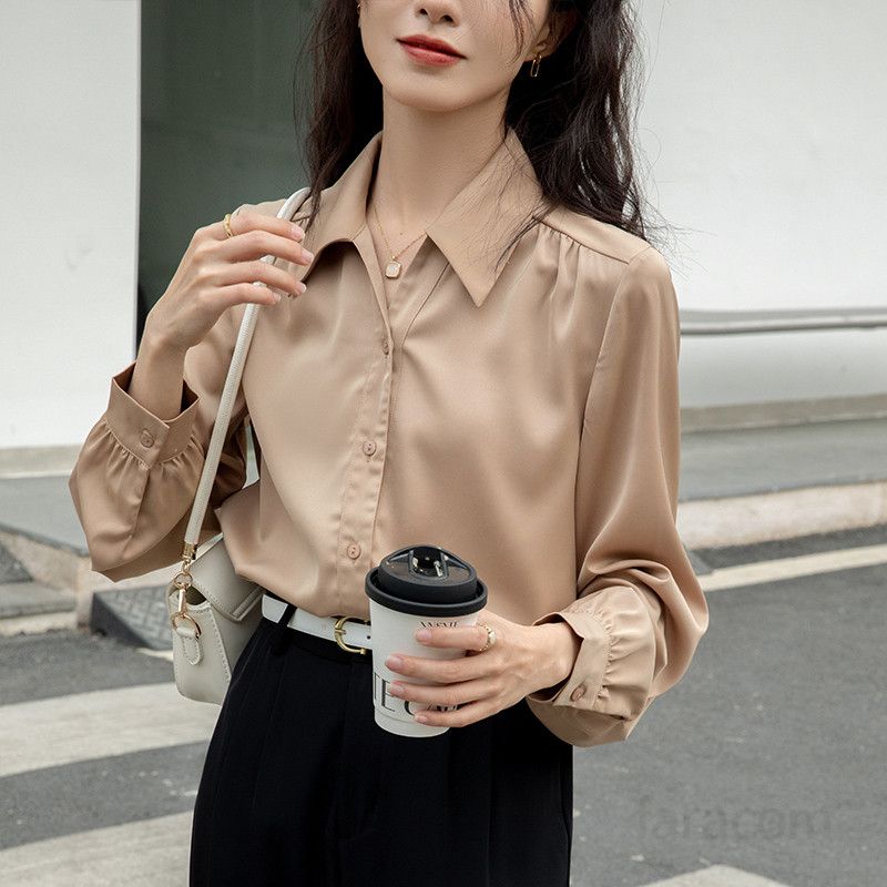 여성 여름 새틴 블라우스 루즈핏 롱슬리브 라운드넥 솔리드 컬러 시원한 착용감 데일리 코디용 하객룩 스타일링용 모던한 디자인 - 상세 이미지 4