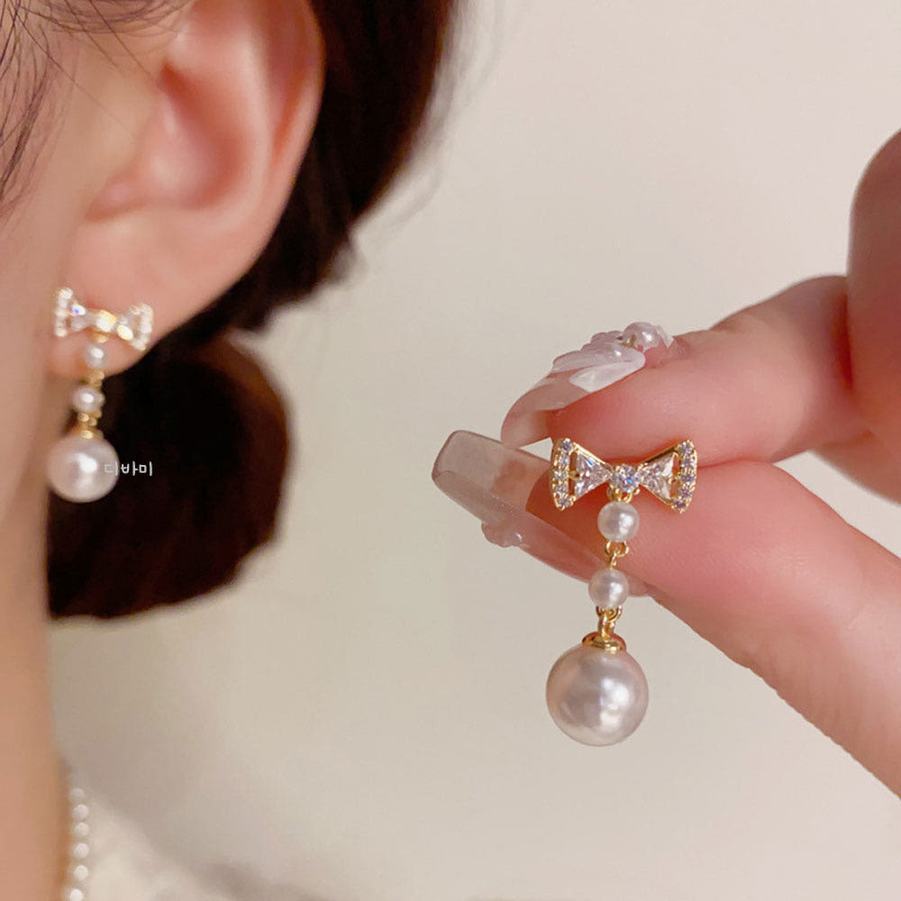 14K 리본 트리플 드롭 진주 귀걸이 골드 큐빅 러블리 이어링 - 상세 이미지 4