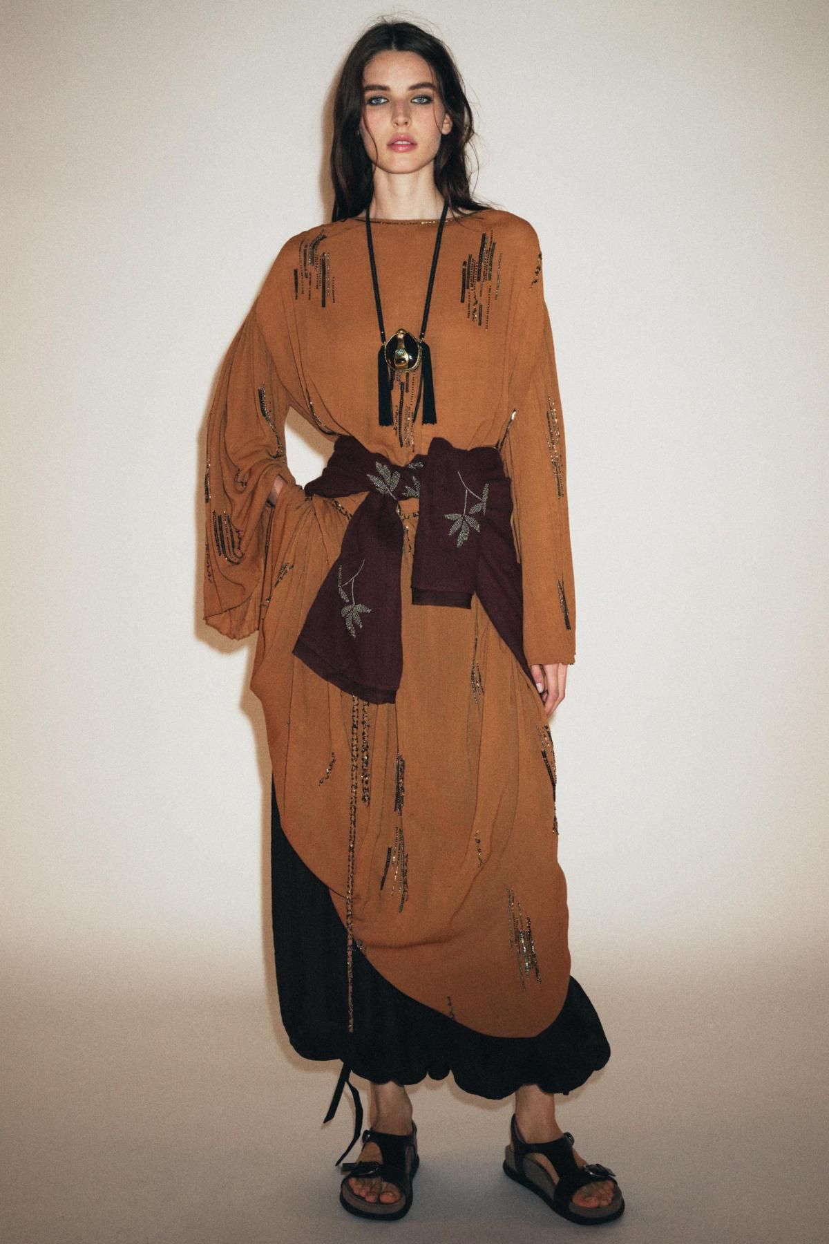 자라 비즈 장식 롱 니트 원피스 7521/271 OCHRE - 상세 이미지 2