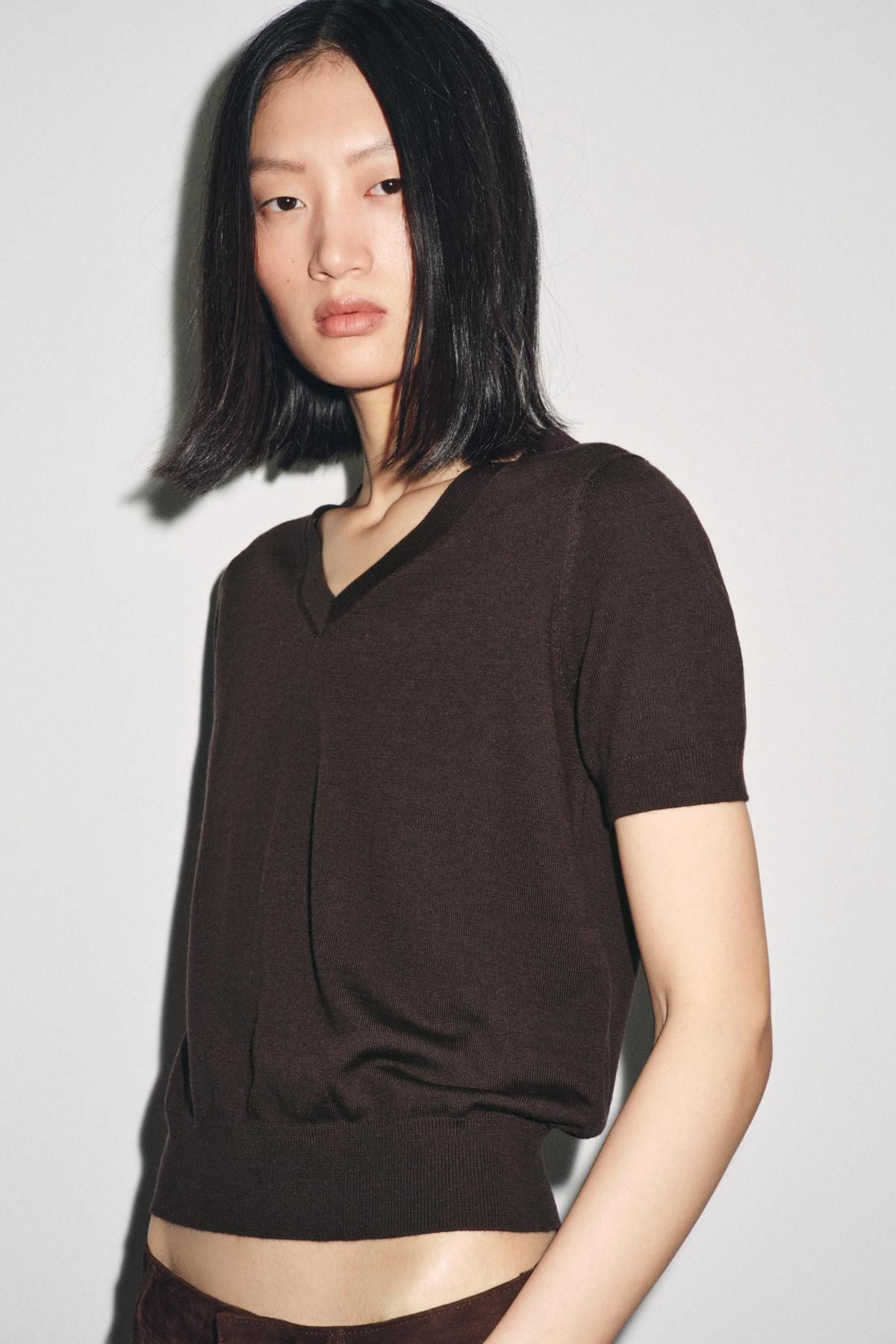자라 프리미엄 울 브이넥 반팔 니트 탑 9598/122 DARK BROWN - 상세 이미지 5