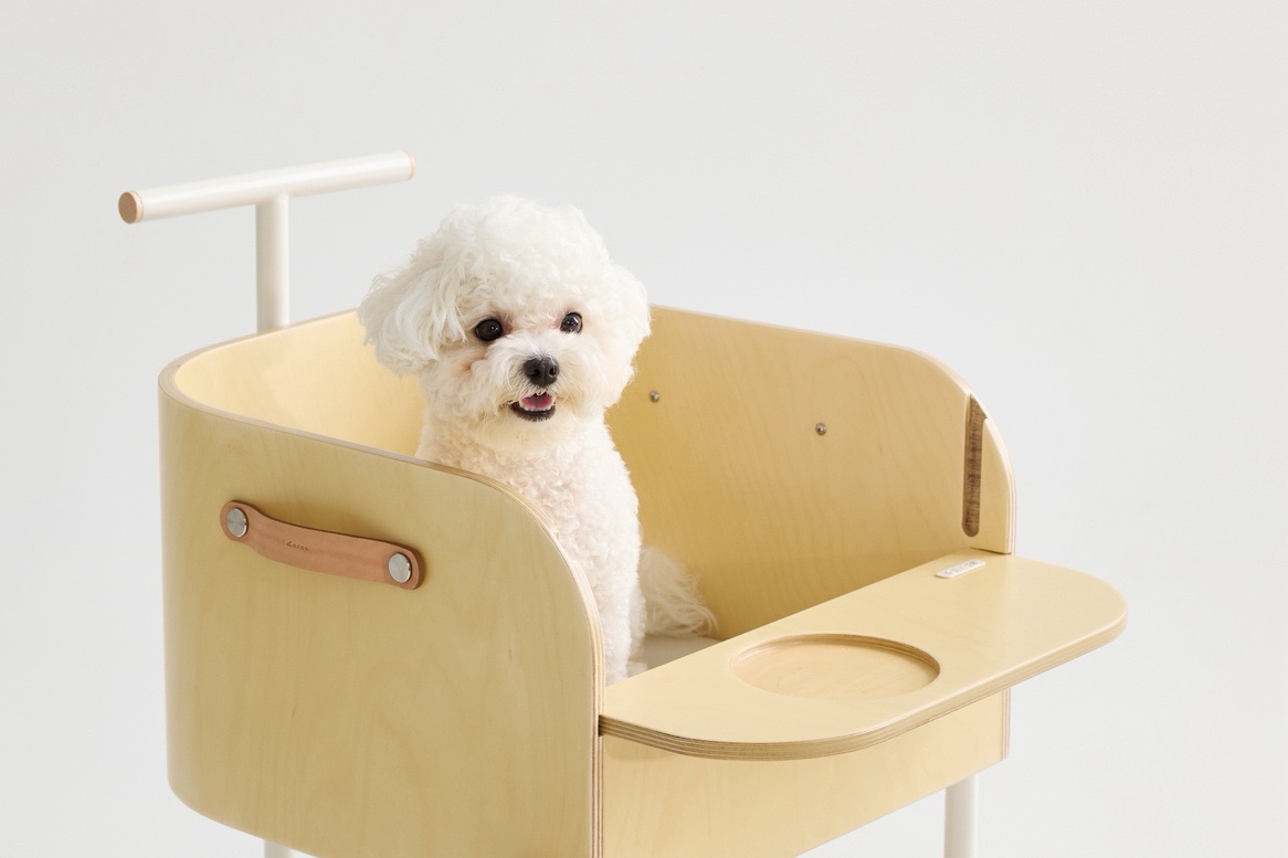 디니어 강아지 식탁의자 카트체어 (우디) 프리미엄 펫체어 중소형견