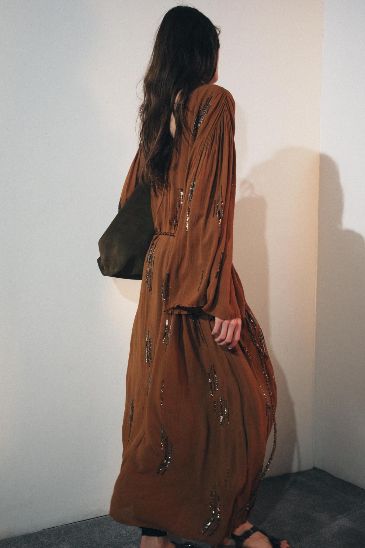 자라 비즈 장식 롱 니트 원피스 7521/271 OCHRE - 상세 이미지 4