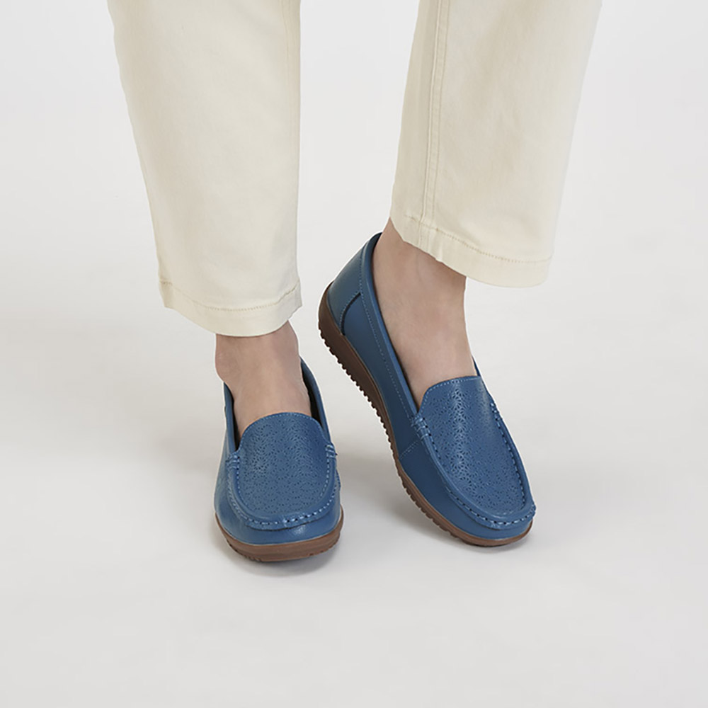 발편한 여성로퍼 가벼운 데일리 펀칭무늬 단화