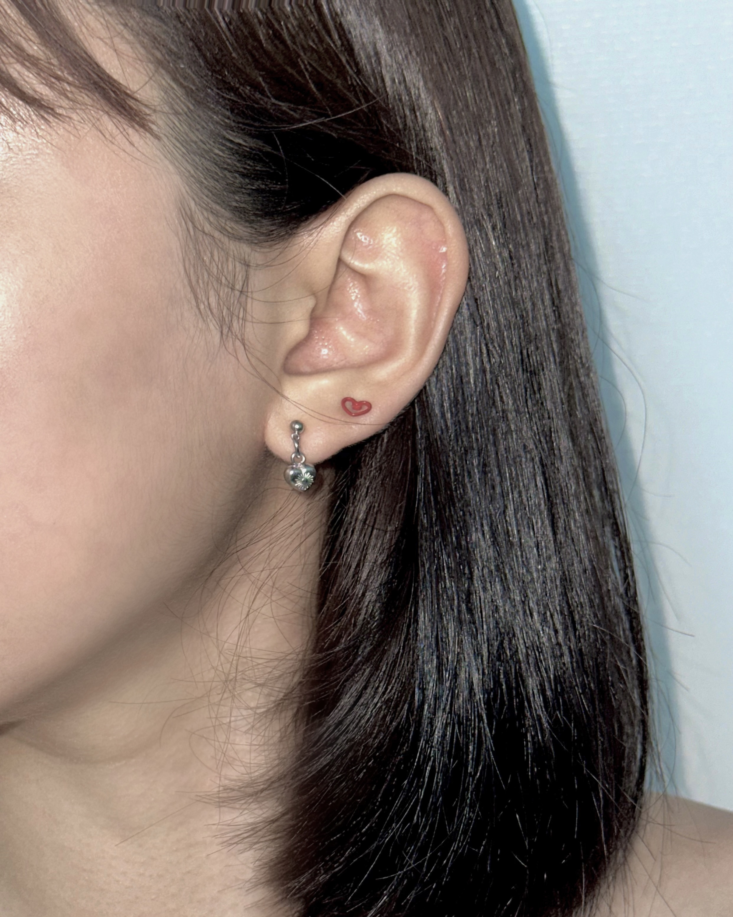 이유진 써지컬 하티드롭 하트 귀걸이 - 상세 이미지 4