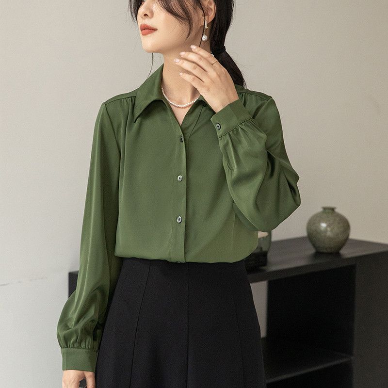 여성 여름 루즈핏 새틴 긴팔 블라우스 실크 느낌 고급스러운 솔리드 컬러 탑 데일리 캐주얼 스타일 편안한 착용감 다양한 코디 활용 가능 - 상품 이미지