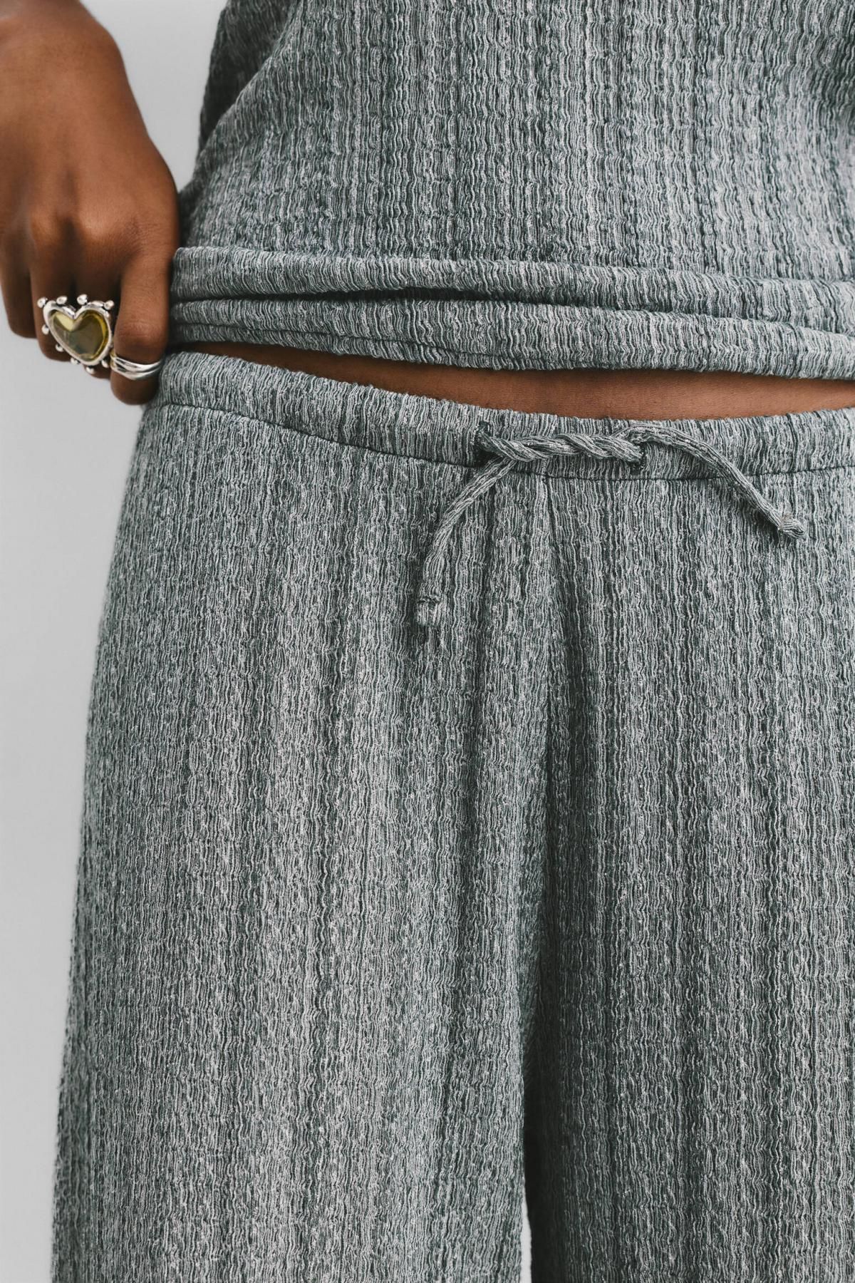 풀앤베어 스트라이프 크레이프 와이드 팬츠 7674/329 PALE GREY - 상세 이미지 3