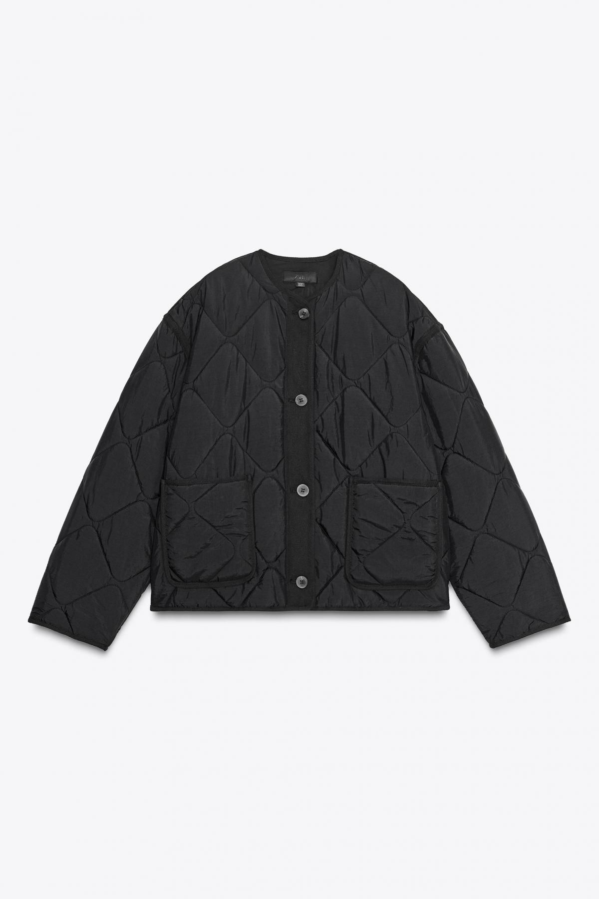 자라 라이트 테크니컬 라운드넥 퀄팅 재킷 8372/279 BLACK - 메인 이미지