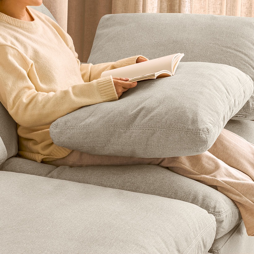 까사미아 캄포 구스30 슬림 소파 스툴미포함, 아이보리, 3인용