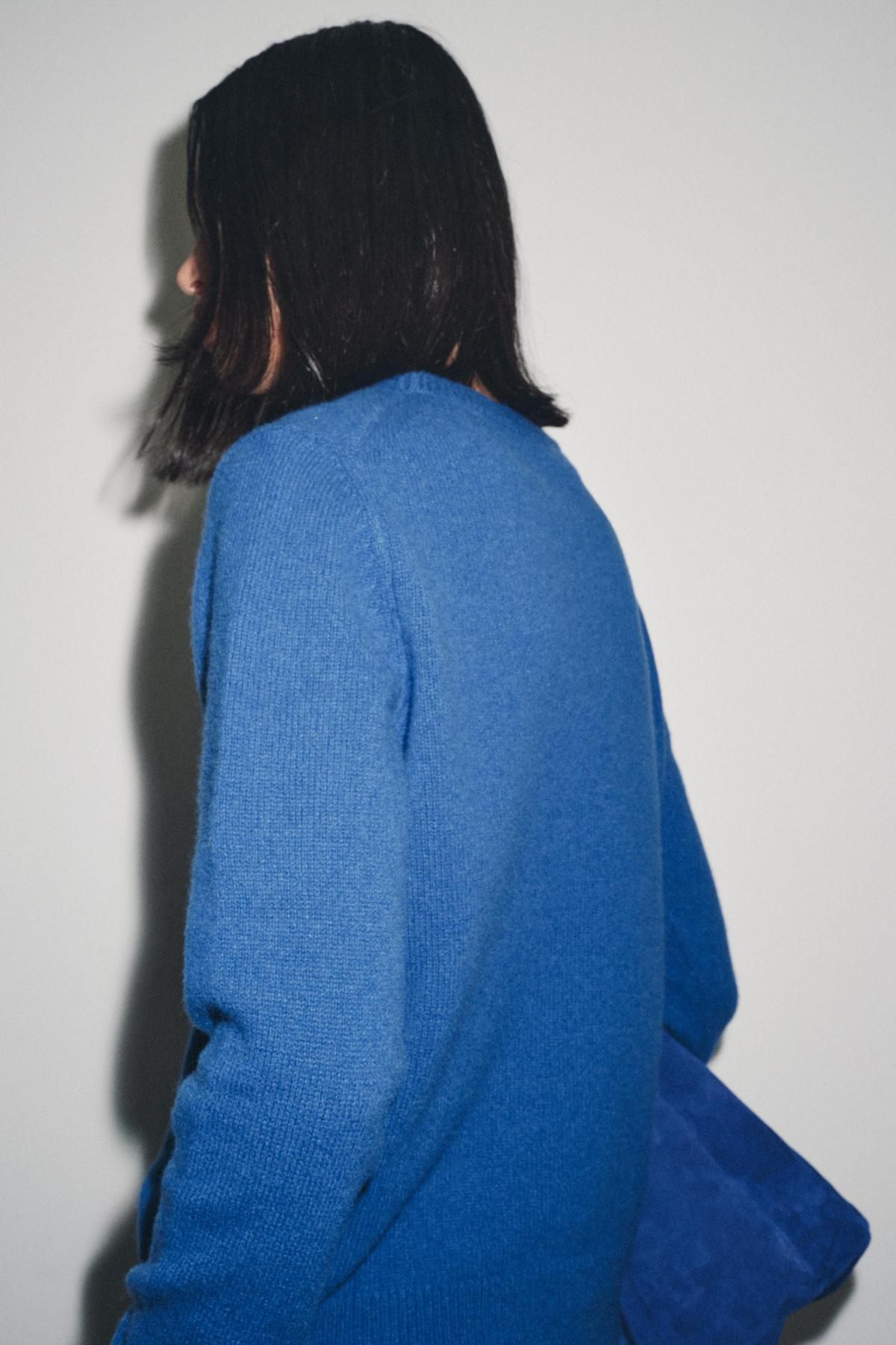 자라 프리미엄 캐시미어 울 라운드넥 블루 니트 스웨터 6771/102 BLUISH - 상세 이미지 4