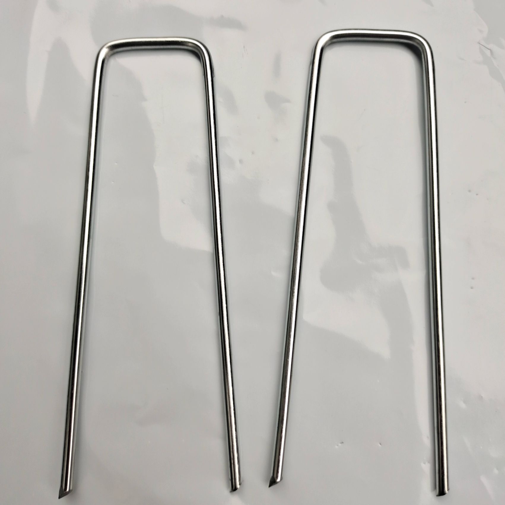 야자매트 쇠말뚝 산책로 길이 고정핀 지주대 직경 2.5mm 15cm 100개 - 상품 이미지