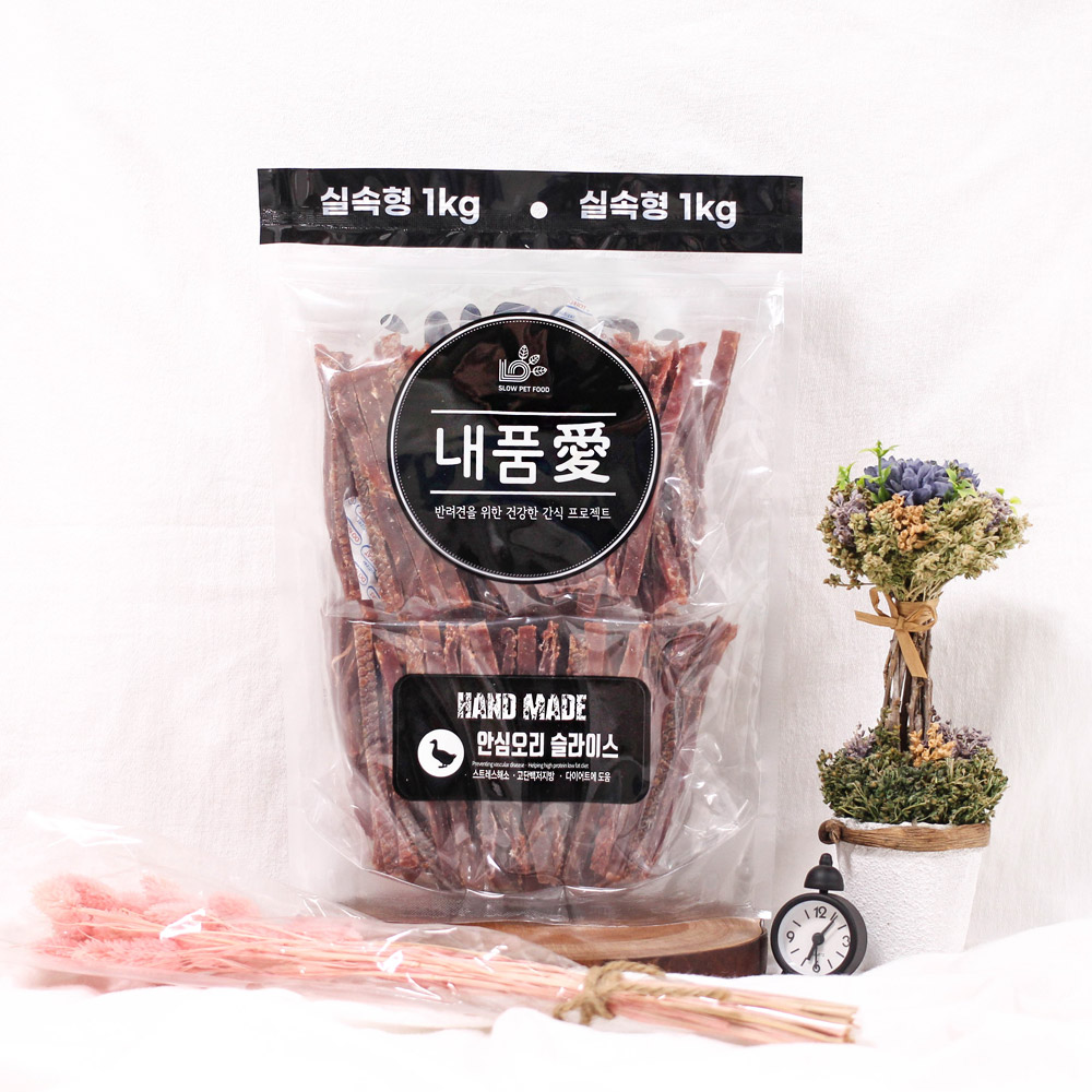 내품애 실속형 1kg 강아지 대용량 간식 안심오리슬라이스  실속형간식 - 상품 이미지
