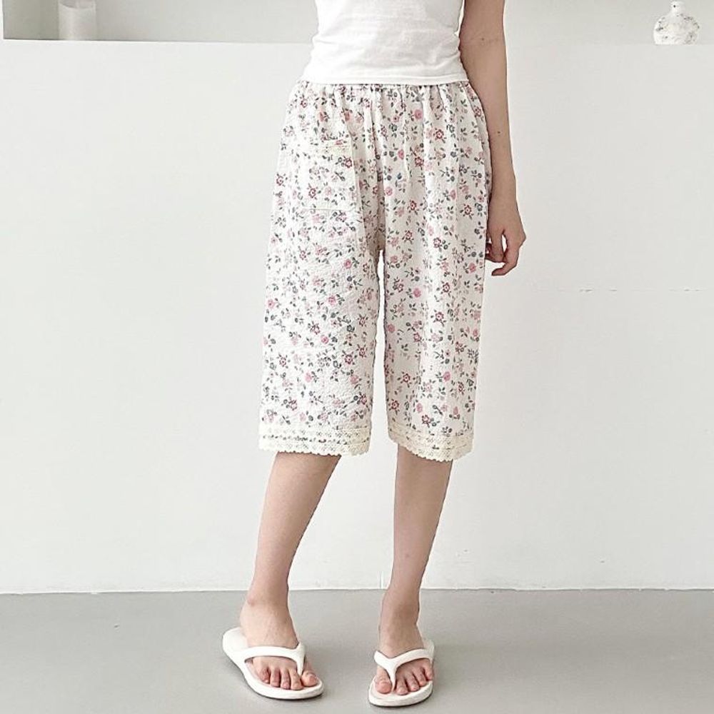 엠보 인조인견 레이스 6부 반바지 10컬러 랜덤 - 상품 이미지