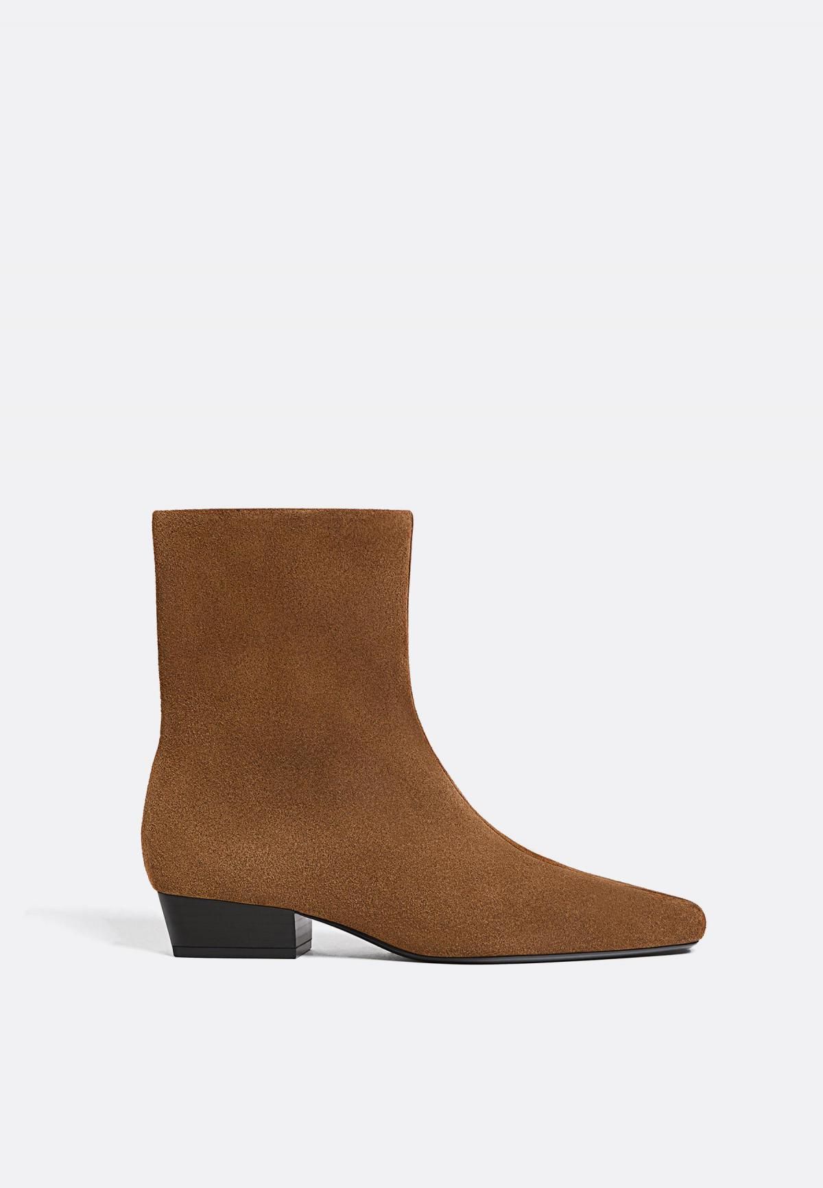 스트라디바리우스 미니멀 스웨이드 앵클 부츠 9950/670 BROWN - 상품 이미지