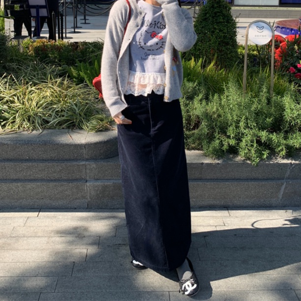 코듀로이 슬릿 롱스커트 심플 깔끔 클래식 가을겨울 순면 다크네이비 - 상품 이미지