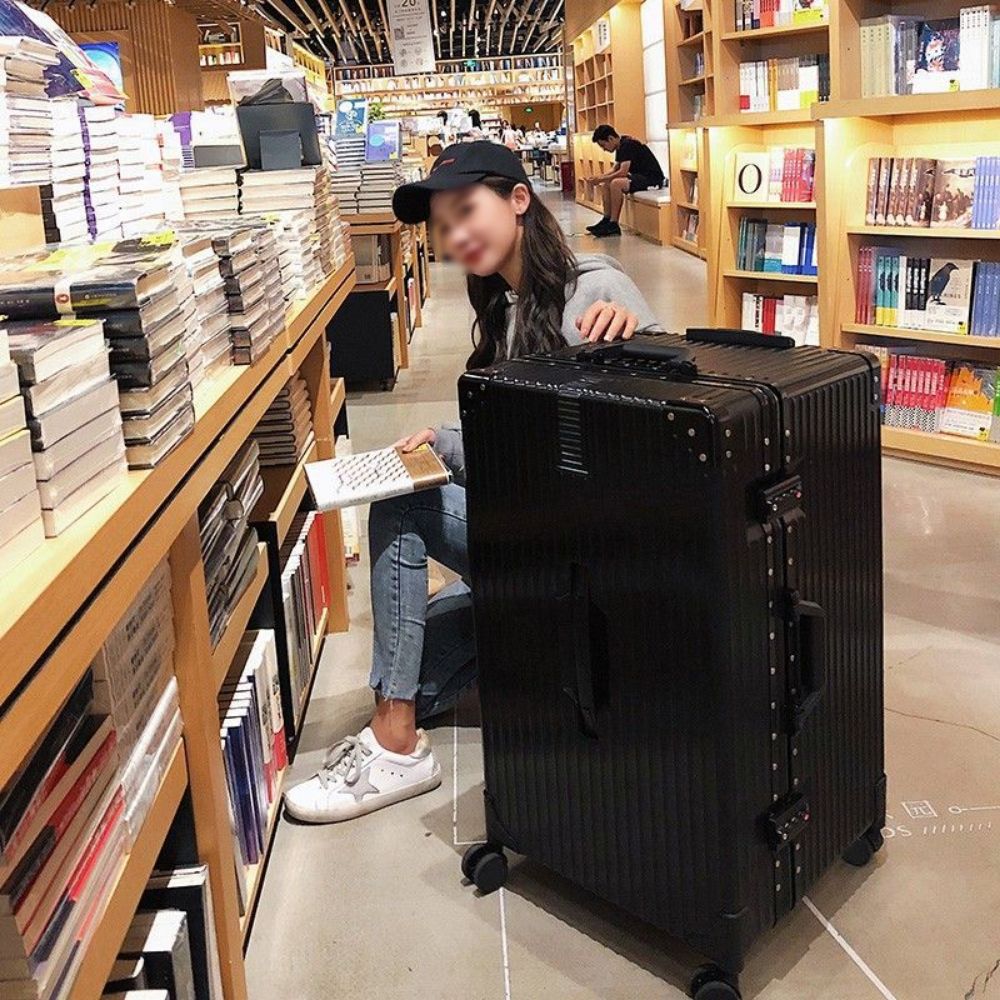 초대형 캐리어 출장 여행 수화물 하드캐리어 이민 가방 블랙 / 알루미늄 50L 26인치 - 상품 이미지