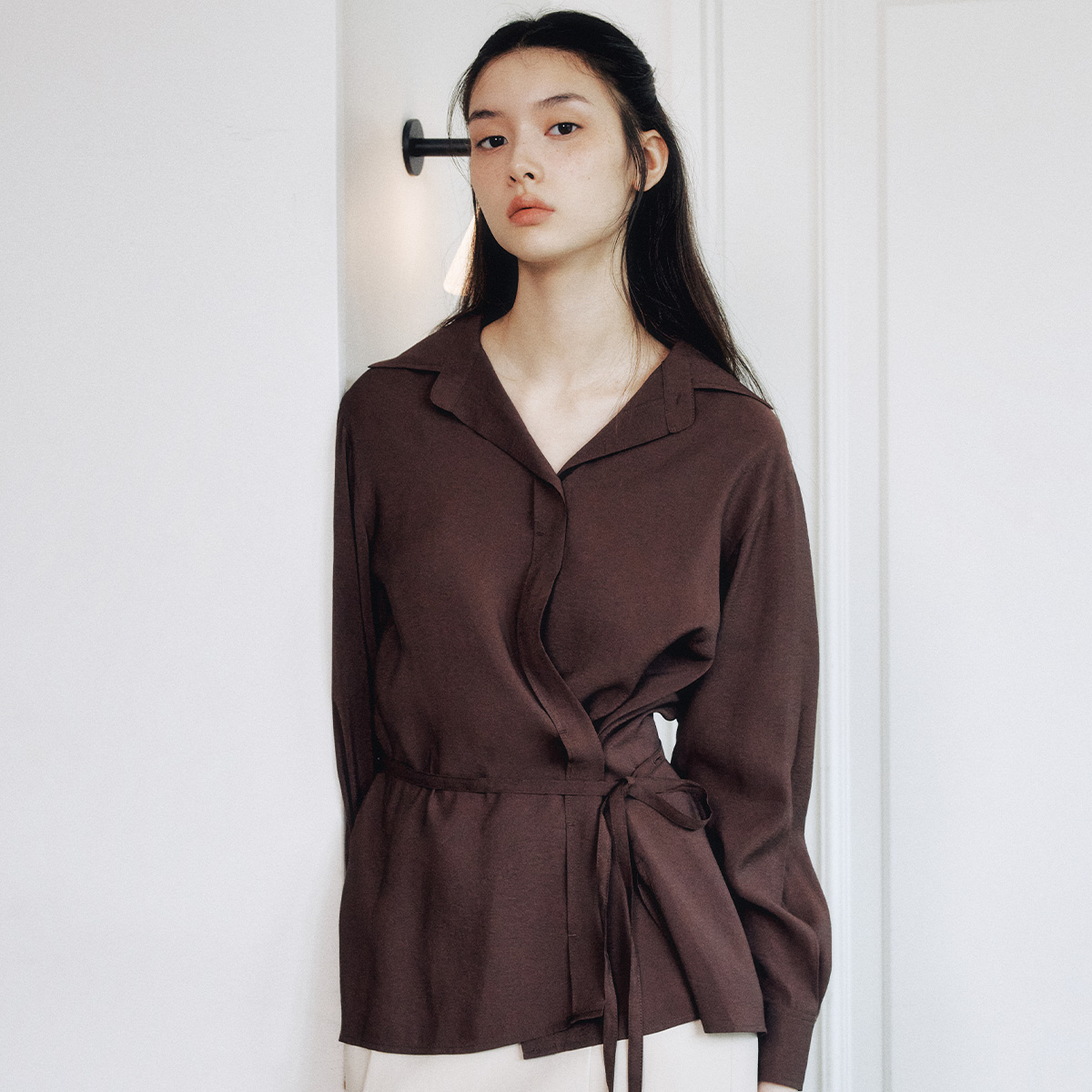 [N판배자배송] [슈퍼적립] 로엠 랩 셔츠 RMYWF49R13