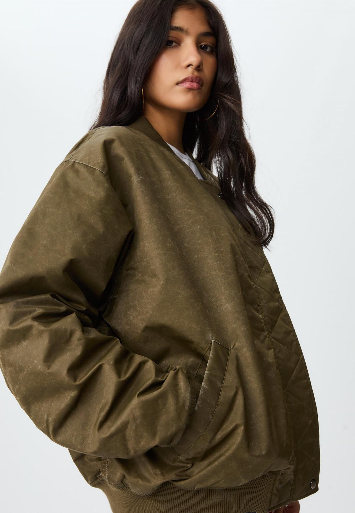 스트라디바리우스 테크니컬 워시드 카키 오버핏 봄버 재킷 8497/781 OLIVE GREEN - 상세 이미지 2