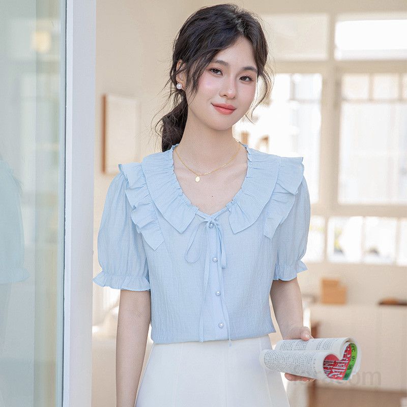 여성 여름 퍼프 슬리브 V넥 반팔 셔츠 시원한 착용감 러플 디자인 데일리룩 캐주얼 스타일 모던한 외출용 블라우스 - 상품 이미지