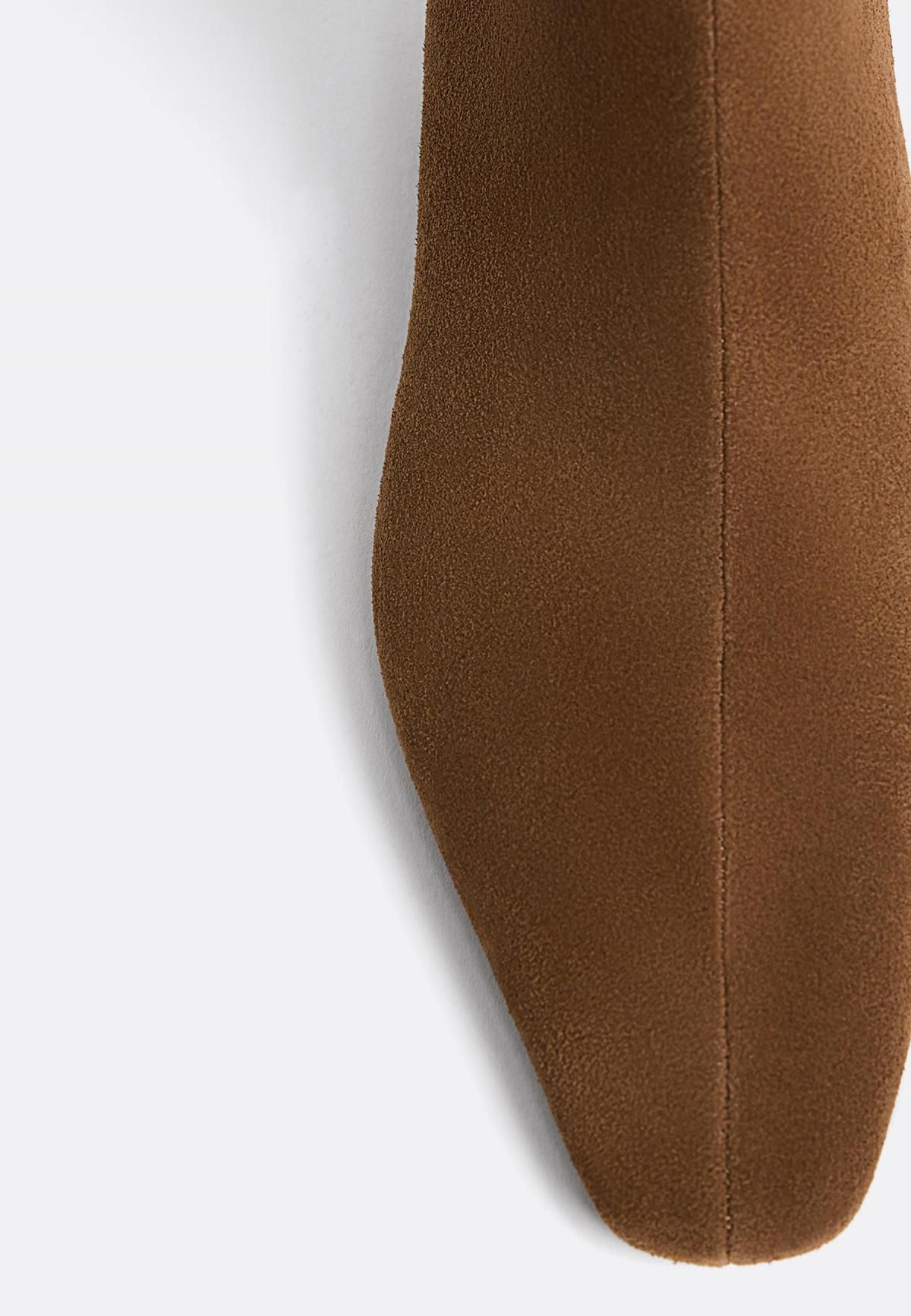 스트라디바리우스 미니멀 스웨이드 앵클 부츠 9950/670 BROWN - 상세 이미지 5