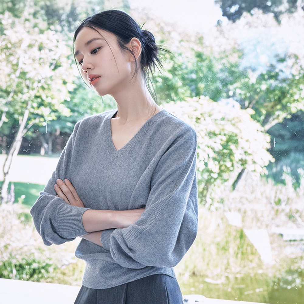 25FW 실크캐시미어 V넥 돌먼니트