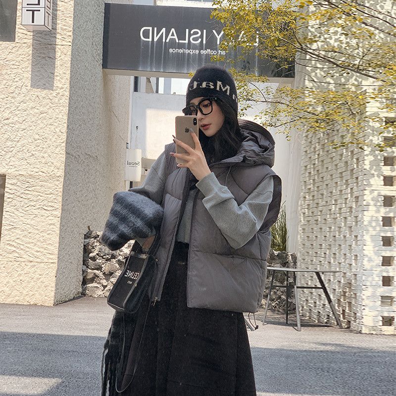 여성 경량 패딩 조끼 가을 다용도 코튼 베스트 캐주얼 데일리 아웃도어 스타일 착용감 좋은 조끼 짧은 디자인 모던한 트렌디한