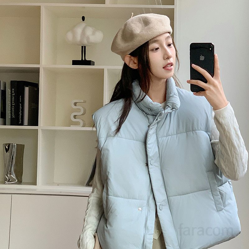 여성 경량 패딩 조끼 가을 신상 캐주얼한 스타일의 숏 디자인 데일리 아웃도어 활용 가능 편안한 착용감 트렌디한 패션 아이템 - 상품 이미지