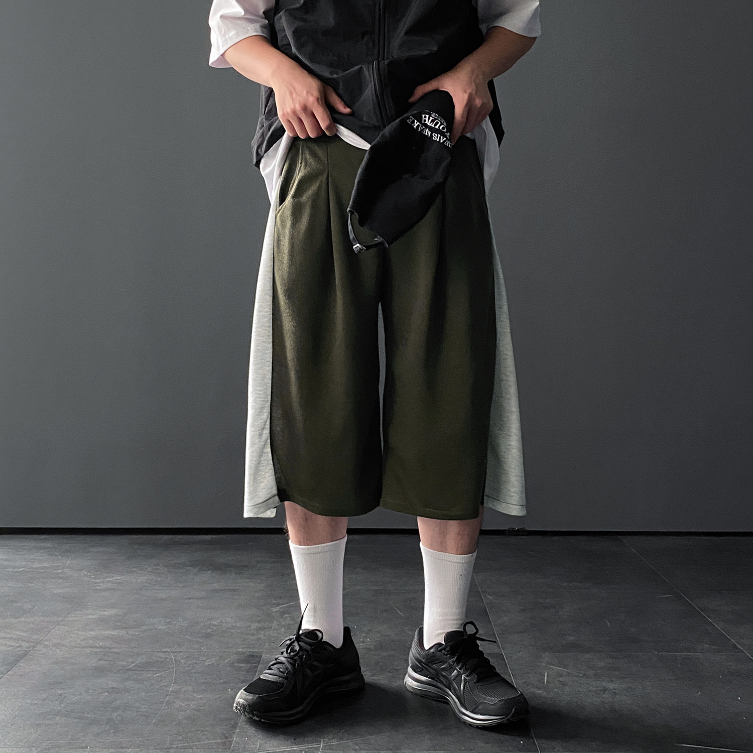 1+1 남자버뮤다팬츠 7부반바지 회색반바지 통넓은바지 - 상세 이미지 4