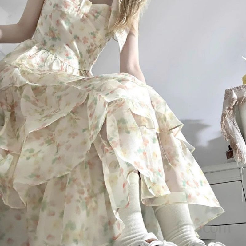 여성 여름 플로럴 드레스 슬림핏 케이크 스커트 나비넥타이 디자인 휴가 바캉스룩 시원한 착용감 편안한 외출용 스타일링 - 상품 이미지