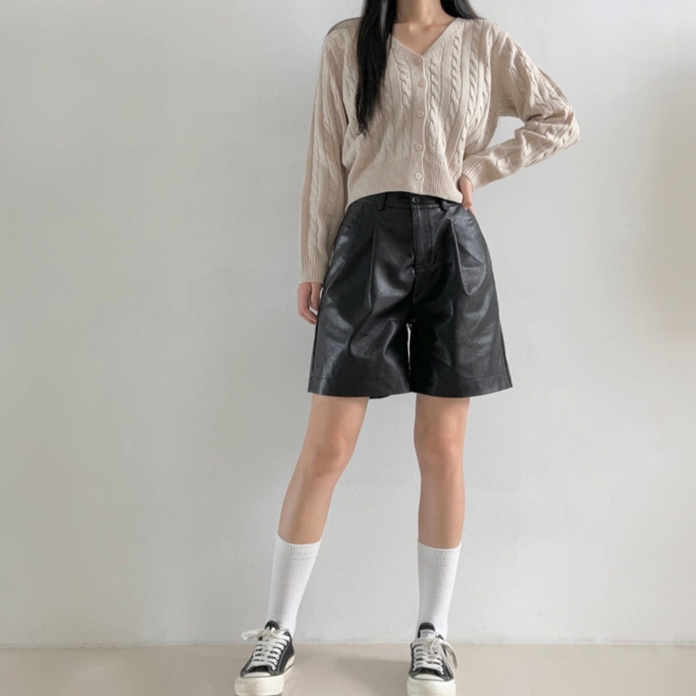 가죽반바지 핀턱 버뮤다 팬츠 4부 레더 겨울 반바지 이미지 7