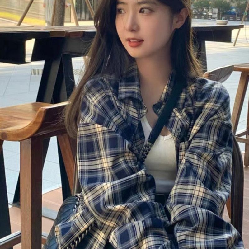 여성 루즈핏 레트로 체크셔츠 오버핏 캐주얼 자켓 스타일 여름용 데일리 레이어드 활용 가능 시원한 착용감 편안한 외출용 패션 - 상세 이미지 2