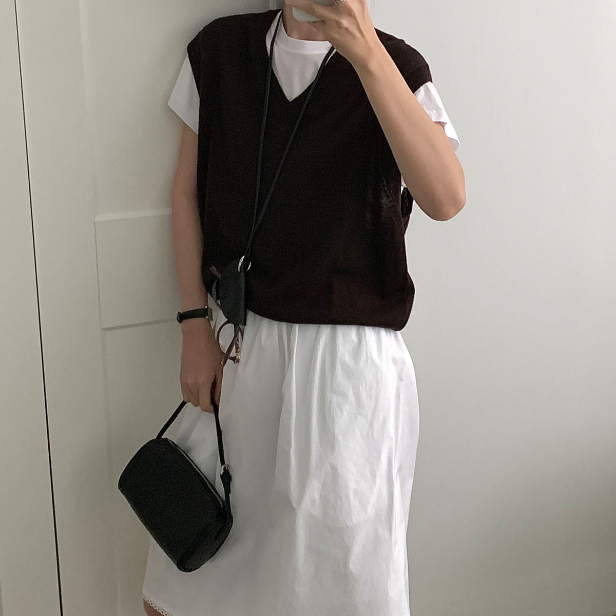 아웃핏 에센셜 베스트 캐시미어 울 레이어드 라운드넥 베이직 조끼 (3c)