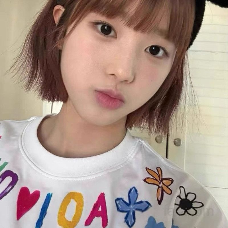 여성 순면 라운드넥 반팔 티셔츠 여름용 타이트핏 데일리 캐주얼 착용감 좋은 기본 스타일 시원한 패션 아이템 - 상세 이미지 5