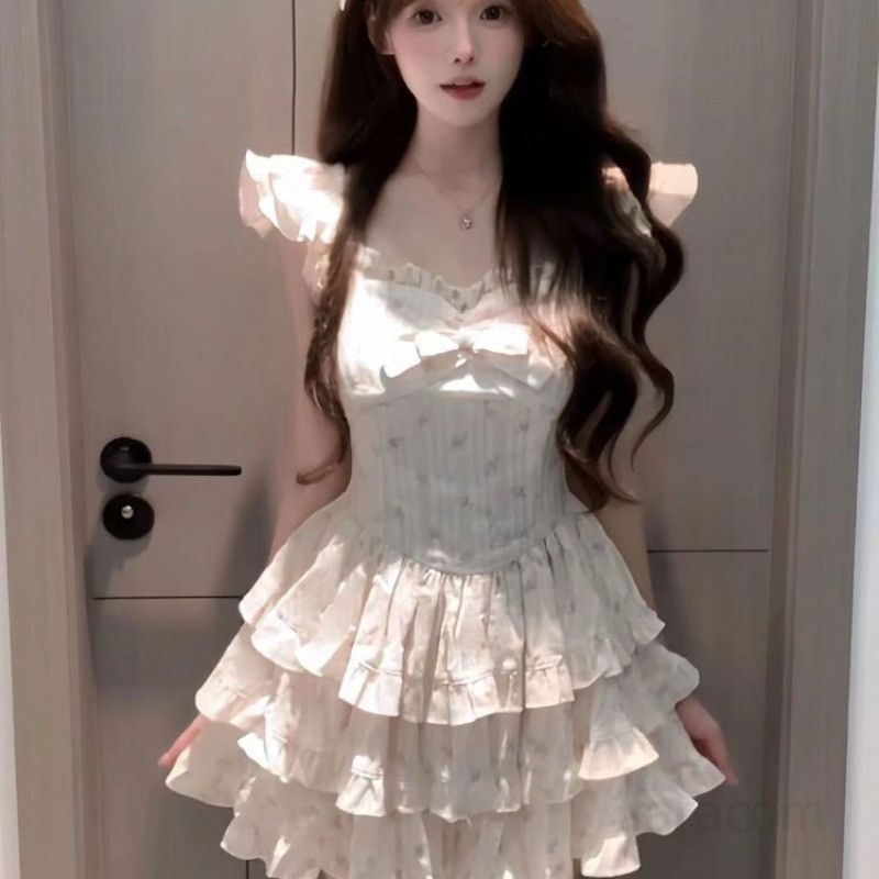 스퀘어넥 미니드레스 여름 파티룩 부드러운 착용감 데일리 플라워 디자인 데이트룩 스타일링 여성스러운 매력적인 드레스 - 상품 이미지